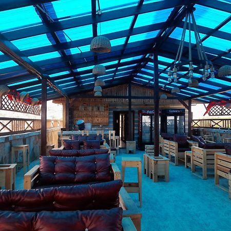 Ocean6 Hotel Kokrobite Kültér fotó
