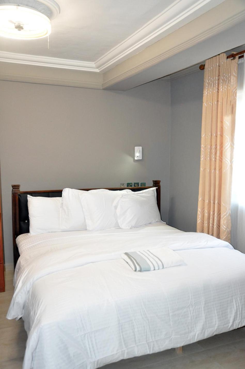 Ocean6 Hotel Kokrobite Kültér fotó